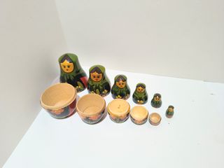 Matrioska russe originali in legno dipinte