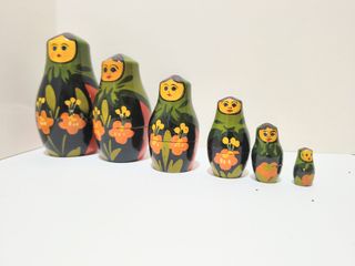 Matrioska russe originali in legno dipinte