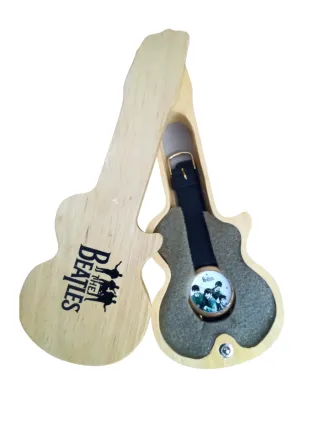 Reloj The Beatles con caja guitarra