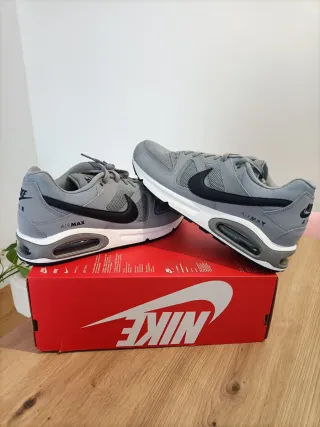 T42,5 Nike Air Max Command  Grises