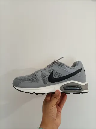 T42,5 Nike Air Max Command  Grises