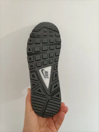 T42,5 Nike Air Max Command  Grises