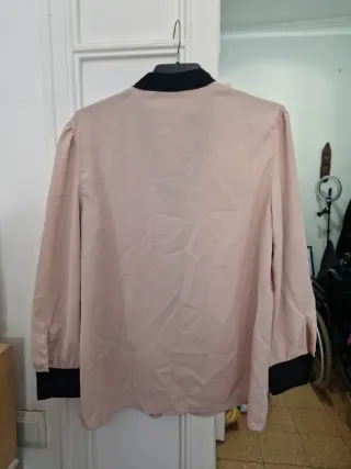 Blusa SHEIN manga larga ribete negro