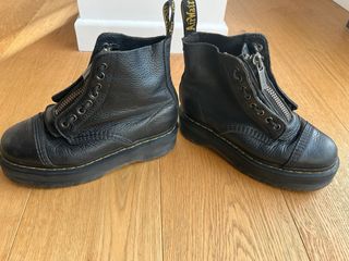 Botas Dr. Martens T37 Cremallera Negra y cuerdas