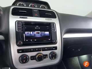 Volkswagen Scirocco R-Line 2.0 TSI 180CV DSG BMT