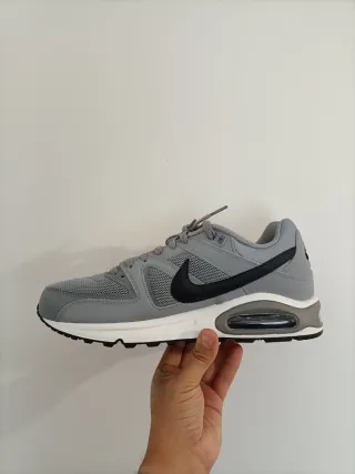 T44 Nike Air Max Command  Grises