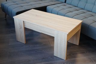 Mesa elevable de madera