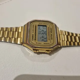 Reloj Casio A168WG-9 Dorado