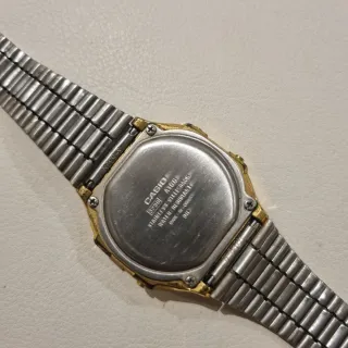Reloj Casio A168WG-9 Dorado