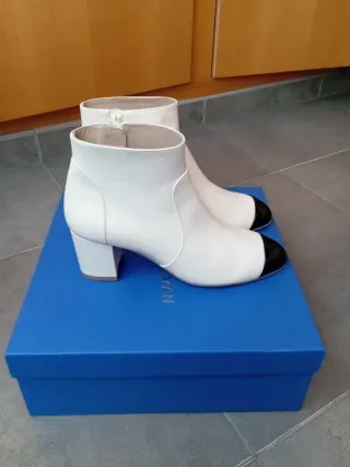 Botines Stuart Weitzman Blanco y Negro