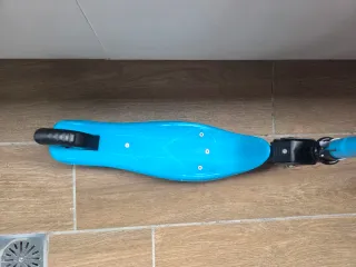 Patinete infantil azul