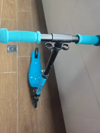 Patinete infantil azul