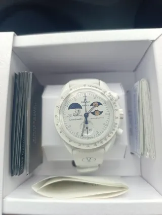 Swatch Omega Snoopy Edizione Neve Svizzera