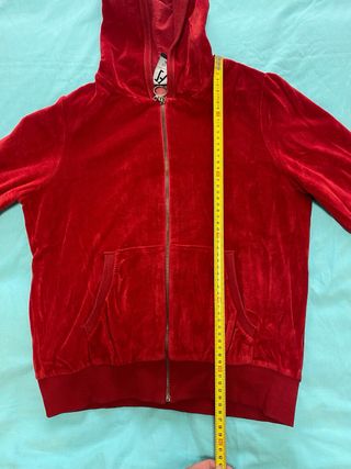 Chándal terciopelo rojo Zara