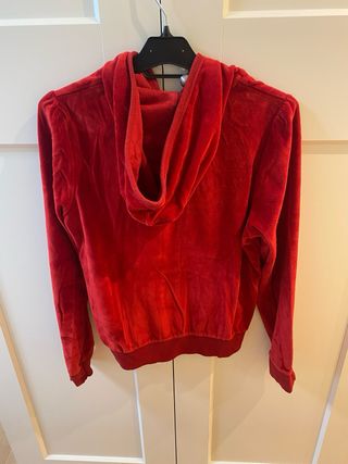 Chándal terciopelo rojo Zara