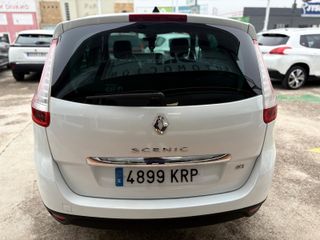Renault Grand Scenic 2015