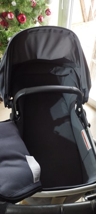 Bugaboo Fox 2 con muy muy poco uso. Capazo y silla