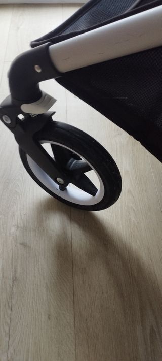 Bugaboo Fox 2 con muy muy poco uso. Capazo y silla