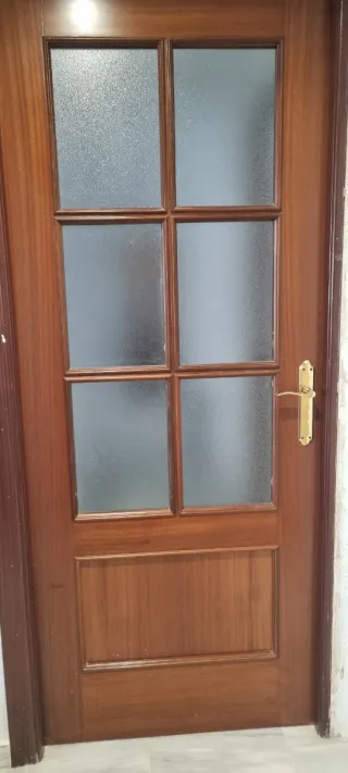 Puerta interior madera maciza
