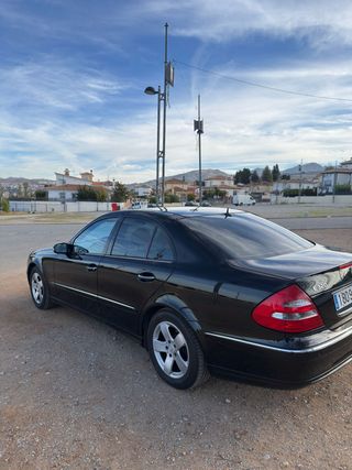 Mercedes-Benz Clase E 2004