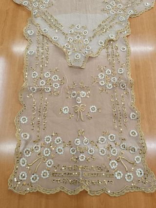 Manteleta tul bordado marfil y oro