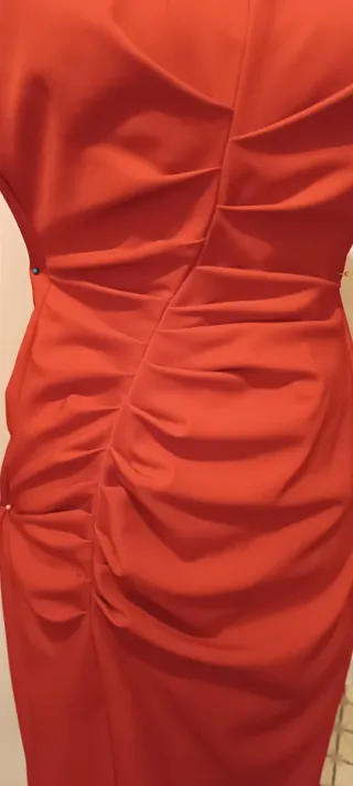 Vestido rojo elegante manga larga
