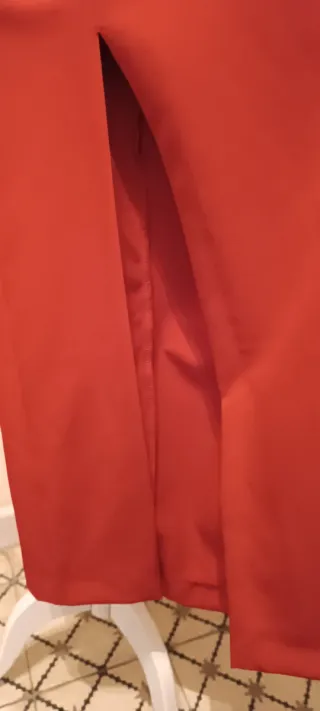 Vestido rojo elegante manga larga