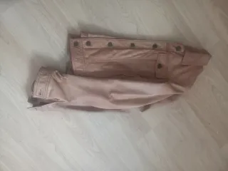 Cazadora de cuero marrón