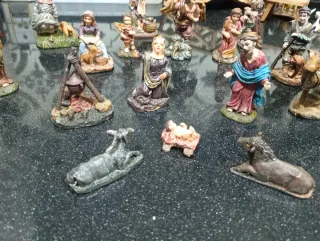 Belén artesanal completo - Figuras pintadas