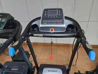 Cinta de correr Bladtiene los precintos de fabrica