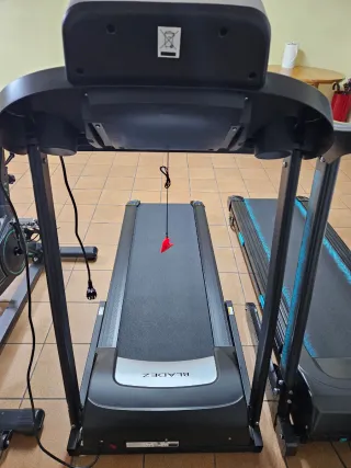 Cinta de correr Bladtiene los precintos de fabrica