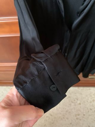 Blusa Bershka Raso Negra