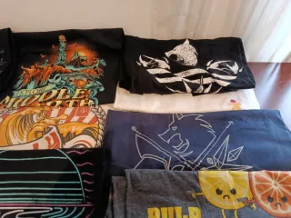 Lote 10 Camisetas Gráficas Variadas