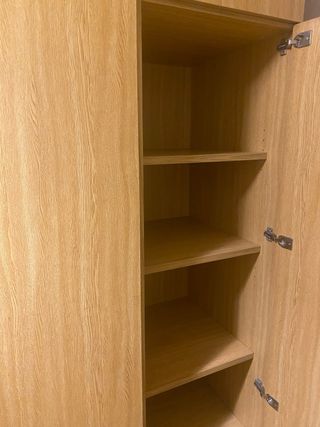 Armario grande de madera