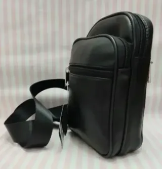 NOVEDAD! MOCHILA BANDOLERA DE PIEL AUTÉNTICA