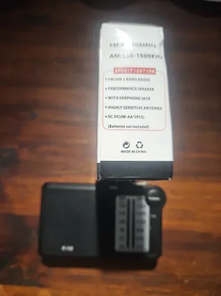 Radio Portátil R-150 FM/AM