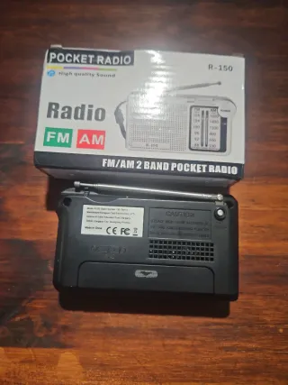 Radio Portátil R-150 FM/AM