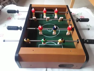 Futbolín de mesa pequeño