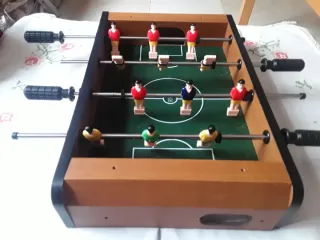 Futbolín de mesa pequeño