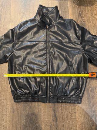 Chaqueta bomber cuero Zara negra