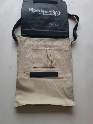 Bolso de hombro beige