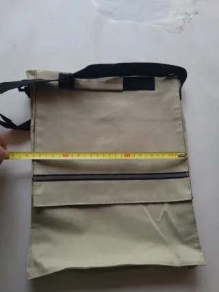 Bolso de hombro beige