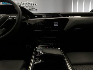 Audi Q8 e-tron 2023