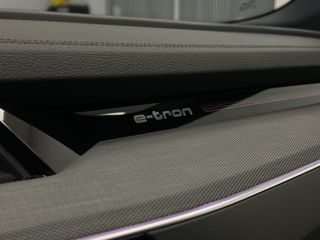Audi Q8 e-tron 2023