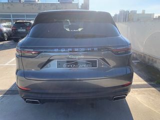 Porsche Cayenne 2021