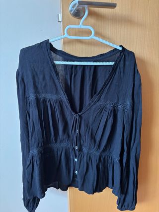 Blusa negra manga larga