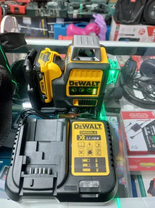 Nivel láser DeWalt DW089LG