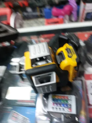 Nivel láser DeWalt DW089LG