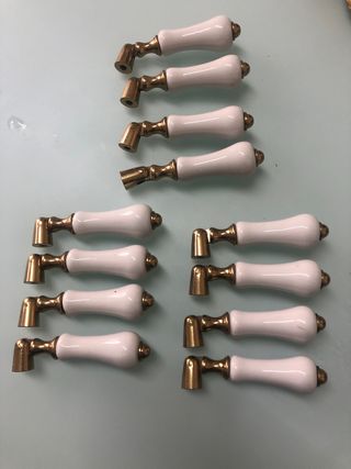 Manivelas de cerámica y latón (12 unidades)