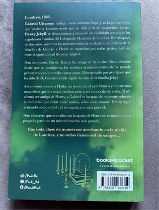 LOTE DE 2 MUÑECOS RAINBOW HIGH Y DE 3 LIBROS